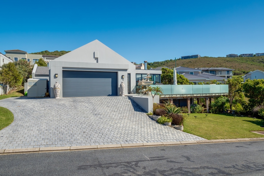 4 Bedroom Property for Sale in Pezula Golf Estate Western Cape